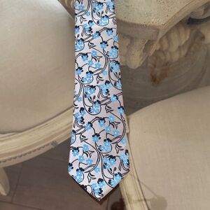 Floral Patterned Tie in Blue and Gray